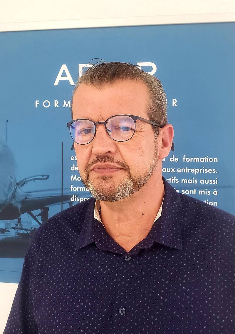 **Sébastien CASTROVILLARI, FORMATEUR EXPERT, AVIATION MILITAIRE